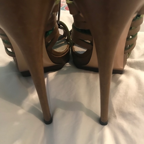 POLLINI Heels - Picture 3 of 6